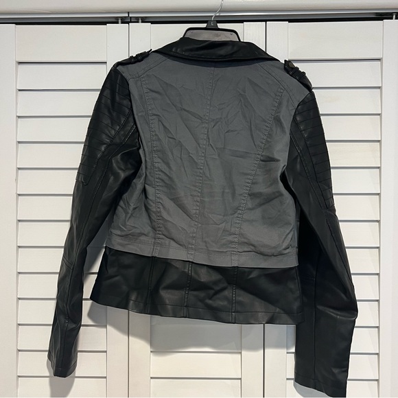 Moto jacket - Picture 6 of 8